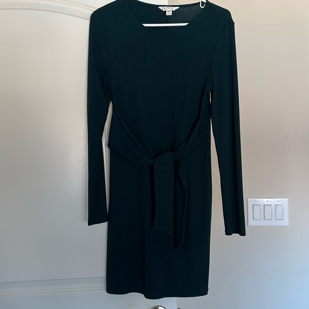 Miss Selfridge size 8 dress in a dark hunter green ribbed fabric with a tie .